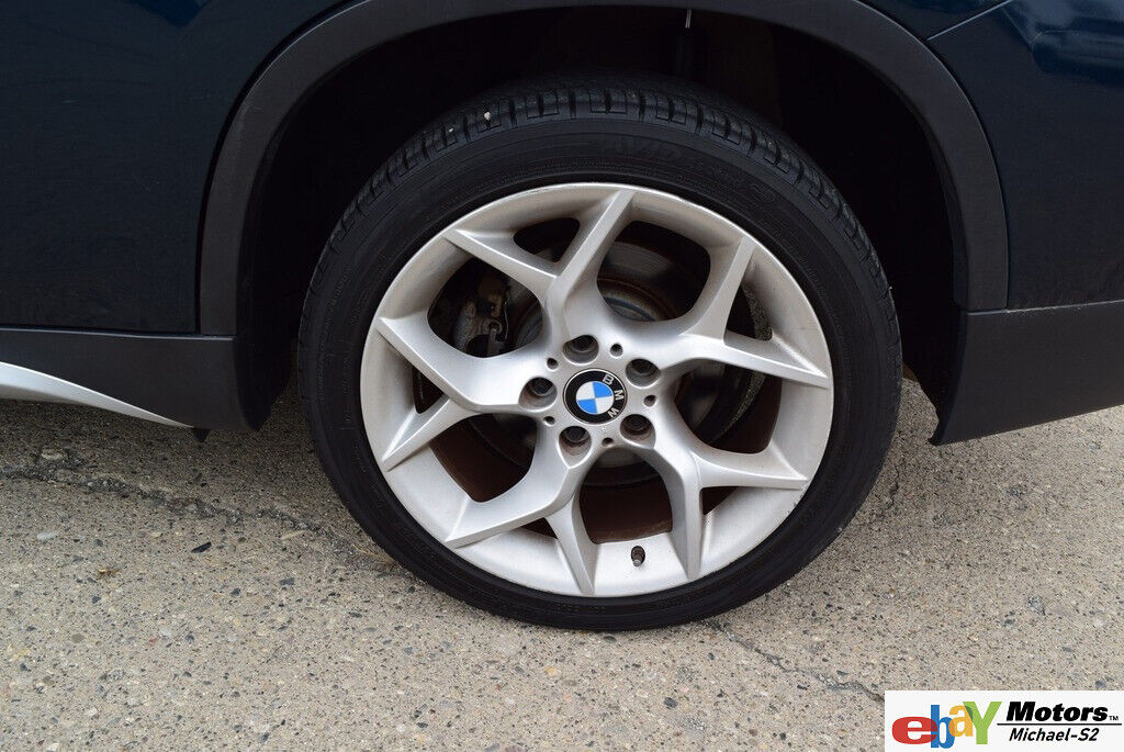 2014 BMW X1 sDrive28i PREMIUM-EDITION(NICELY OPTIONED) - Fresh Stock Dated December 2025