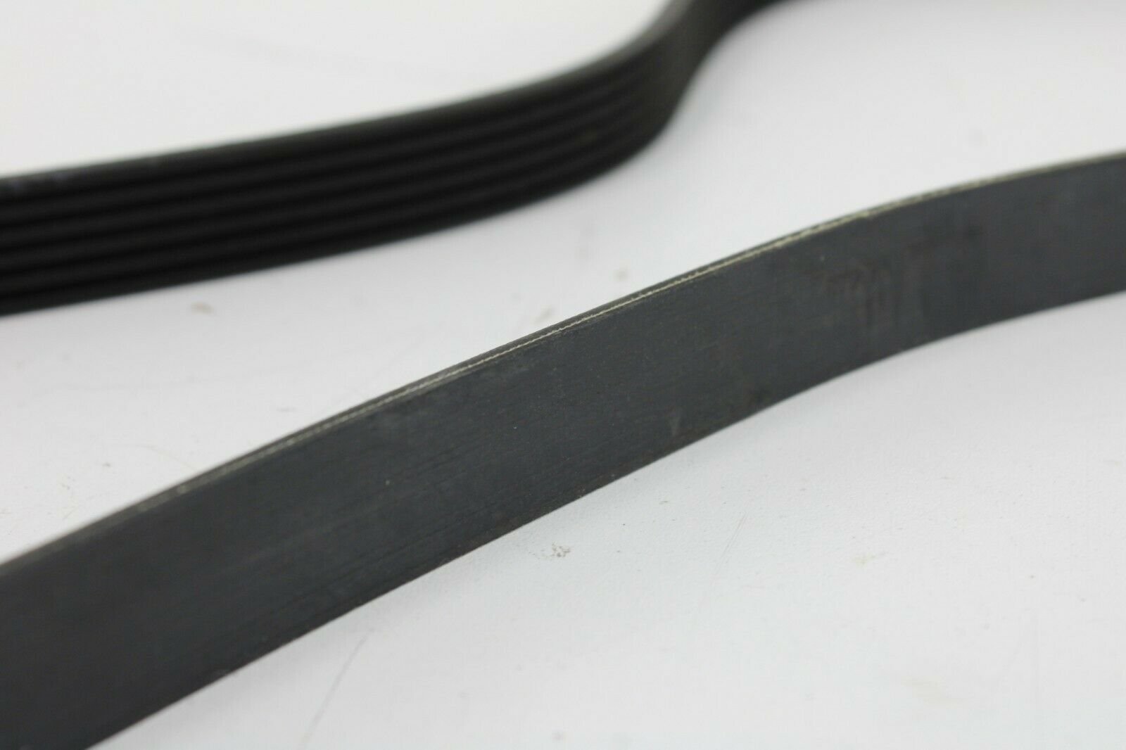 2019-2021 JEEP CHEROKEE LATITUDE SERPENTINE BELT 2,0L. 24K.M. OEM - Fresh Stock Dated February 2026