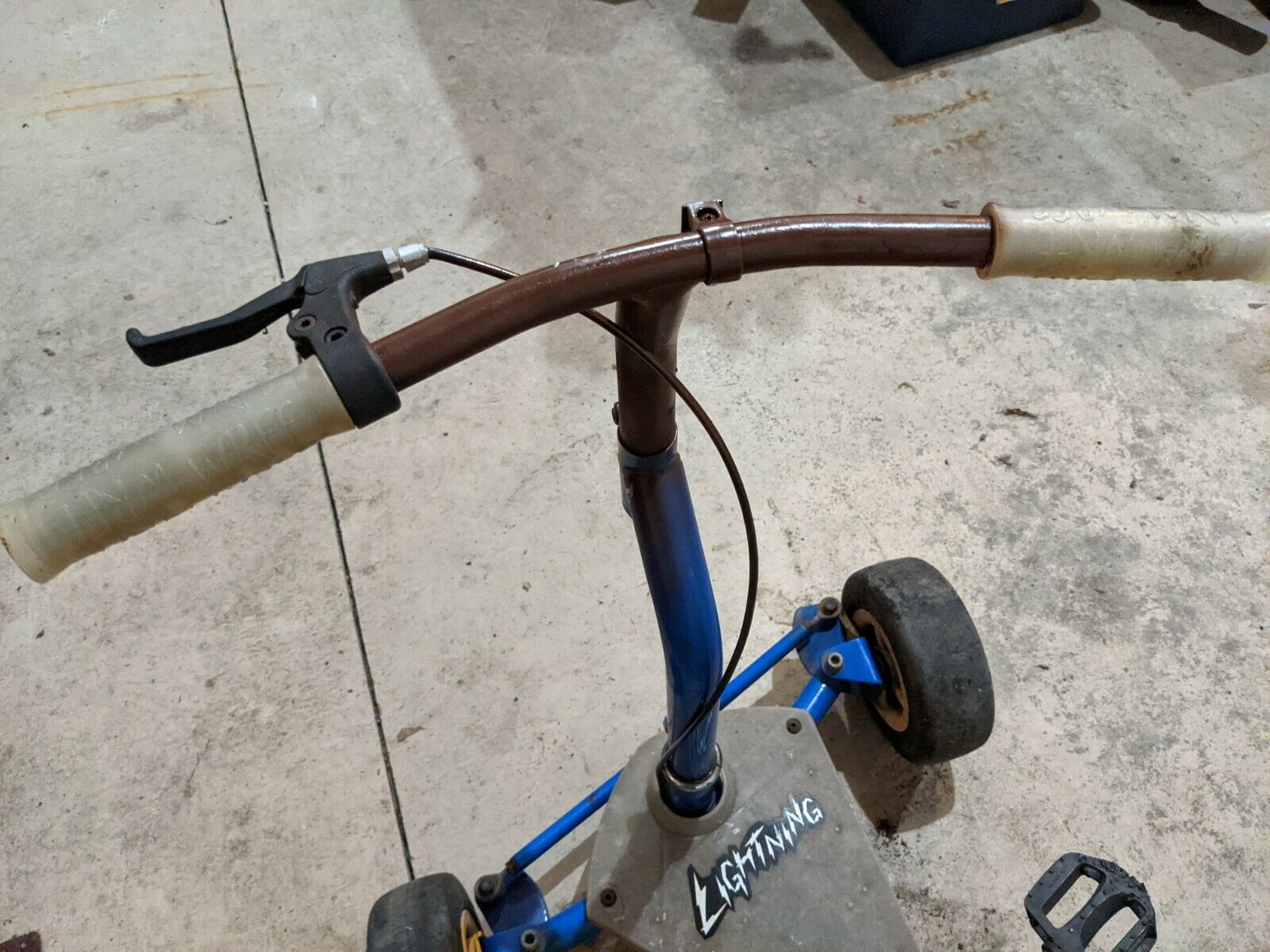 Salton WRFF Lightning Trike Tricycle Blue Model 1070 - Fresh Stock Dated February 2026