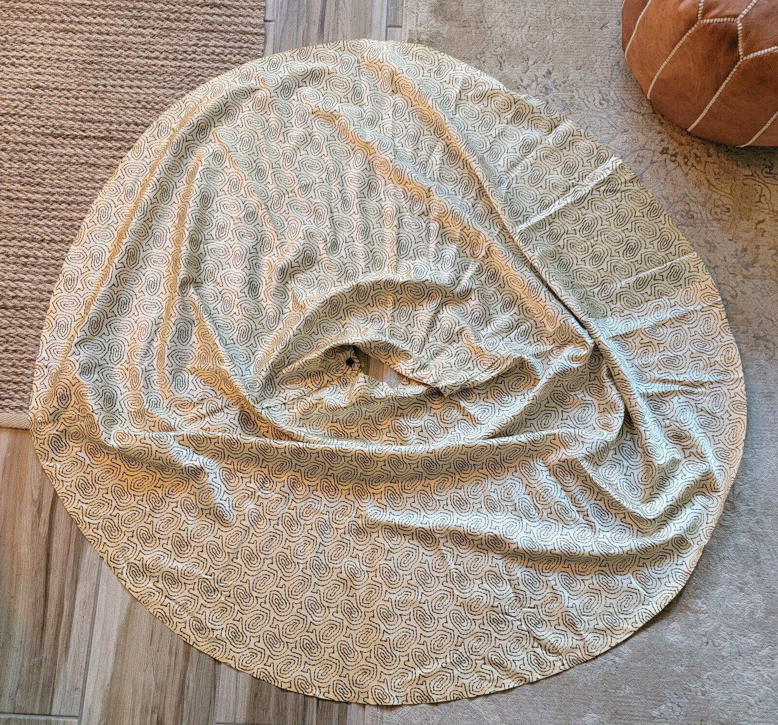 Vintage Rockabilly 1950s Long Full CIRCLE SKIRT Rayon Satin Swirl Designs S-M - Fresh Stock Dated March 2026