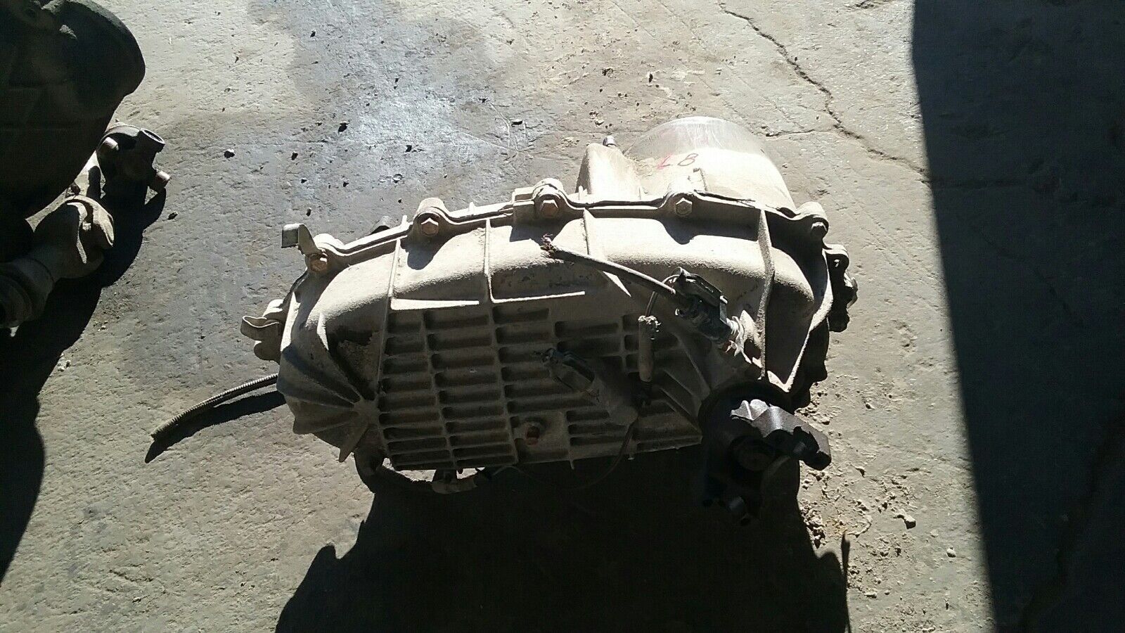 1987 87 Ford Borg Warner 1345 transfer case  truck f150 f250 f350 bolt on yoke - Fresh Stock Dated February 2026