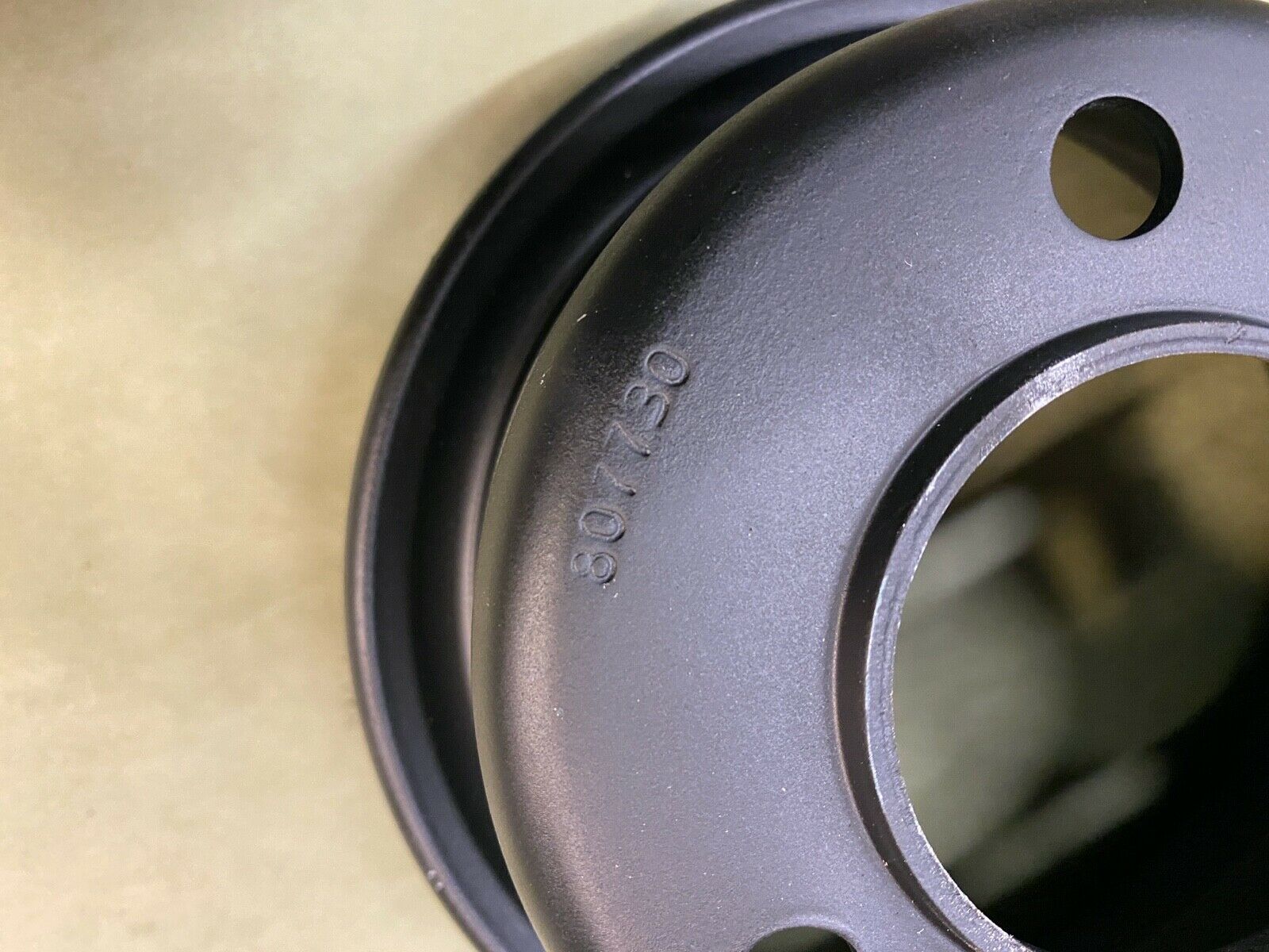 Mercruiser Pulley 807730 for late model V6 - V8 GM Base engines w/ serpentine be - Fresh Stock Dated February 2026