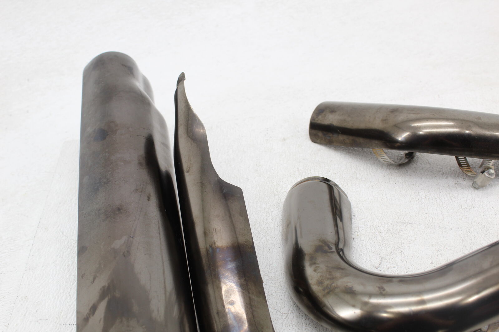 17-23 Harley Davidson Tri Glide  Exhaust Shield Guard black chrome - Fresh Stock Dated February 2026