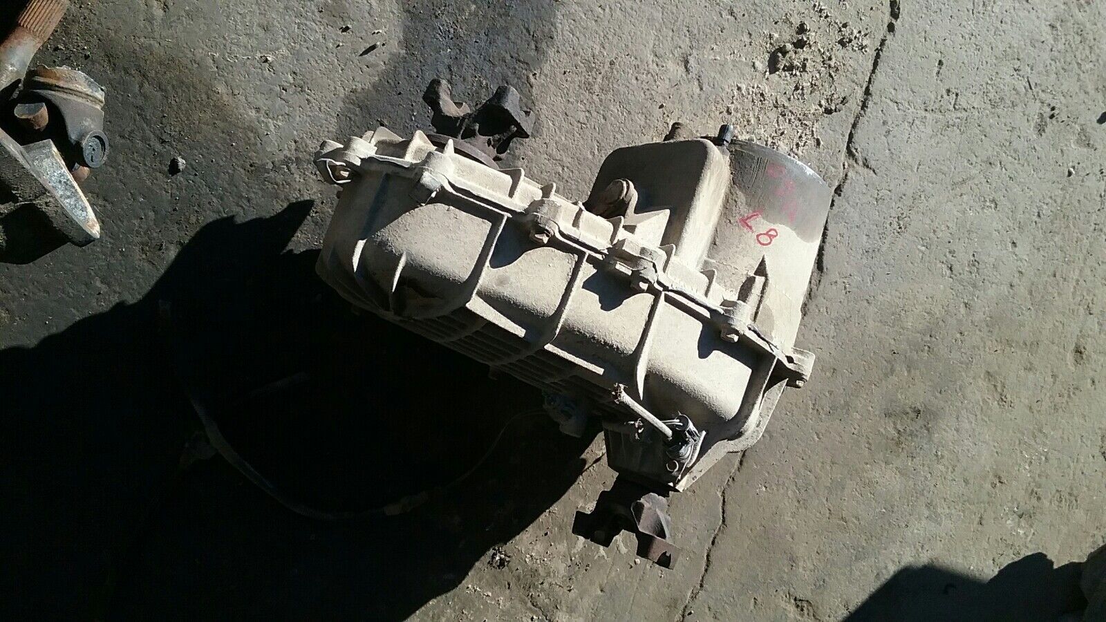 1987 87 Ford Borg Warner 1345 transfer case  truck f150 f250 f350 bolt on yoke - Fresh Stock Dated February 2026