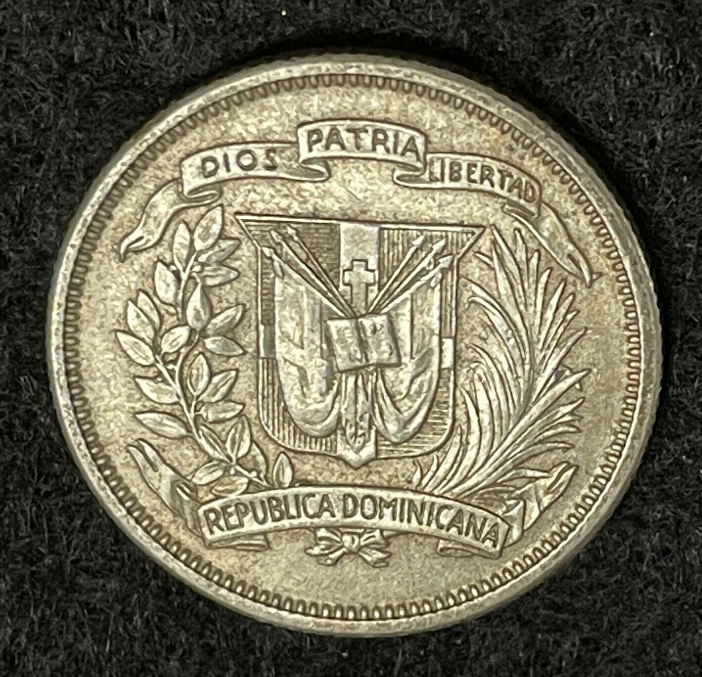 1951 DOMINICAN REPUBLIC 25 CENTAV0S .900 SILVER 6 1/4 GRAMOS - Fresh Stock Dated February 2026