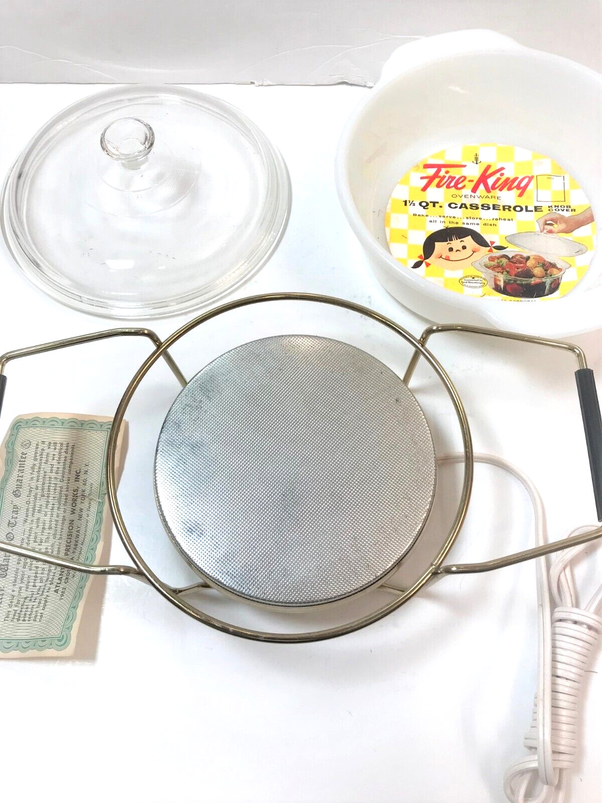 NIB VTG. WARM-O-TRAY FIRE KING 1 1/2 QT CASSEROLE DISH warming buffet food serve - Fresh Stock Dated February 2026