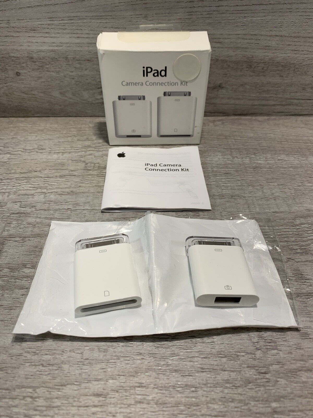 Original Apple iPad Camera Connection Kit (30-Pin) - MC531ZM/A - A1358, A1362 - Fresh Stock Dated February 2026