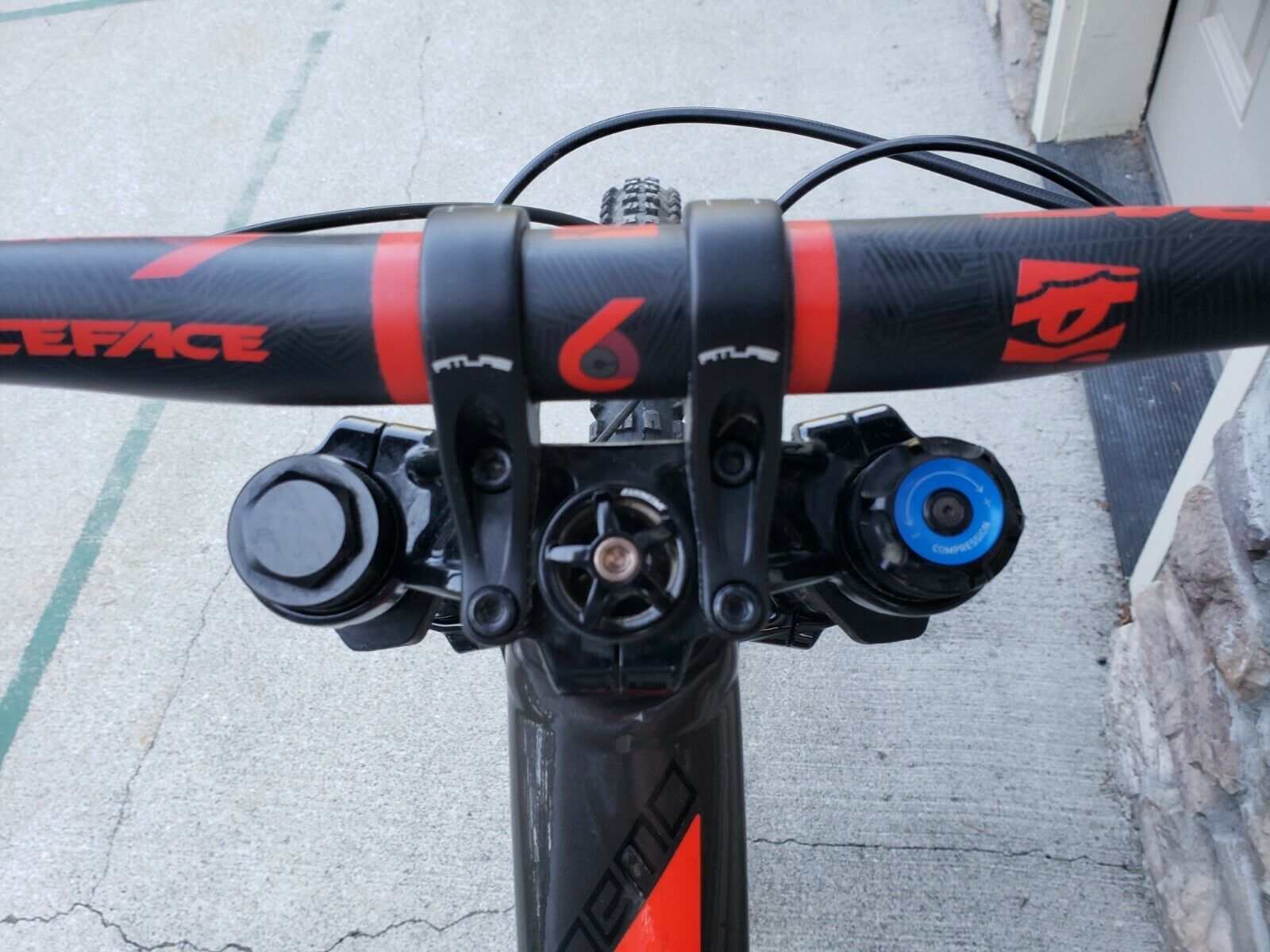 2017 Specialized Demo 8 Aluminum XL, Downhill, Mountain Bike, Very Clean - Fresh Stock Dated February 2026