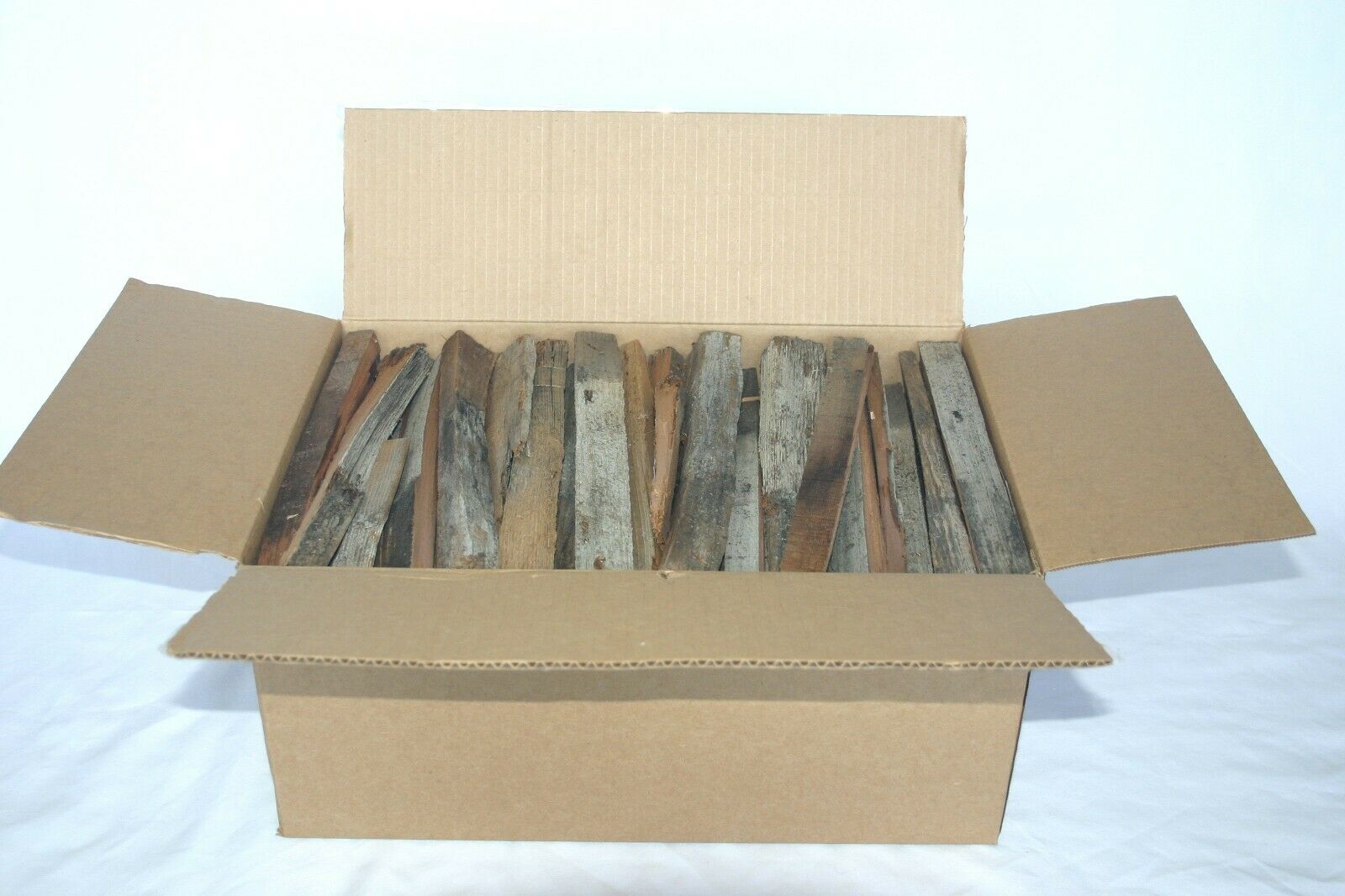 Dried cedar kindling, no chemicals, EZ lighting, clean burning, 1 cu ft. box - Fresh Stock Dated February 2026