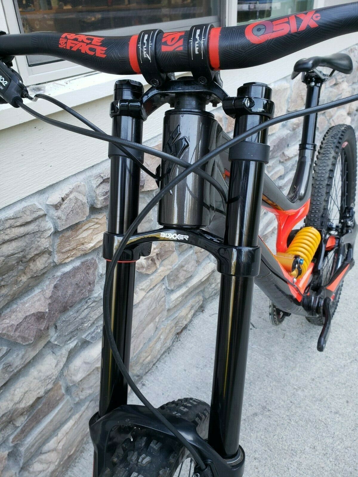 2017 Specialized Demo 8 Aluminum XL, Downhill, Mountain Bike, Very Clean - Fresh Stock Dated February 2026