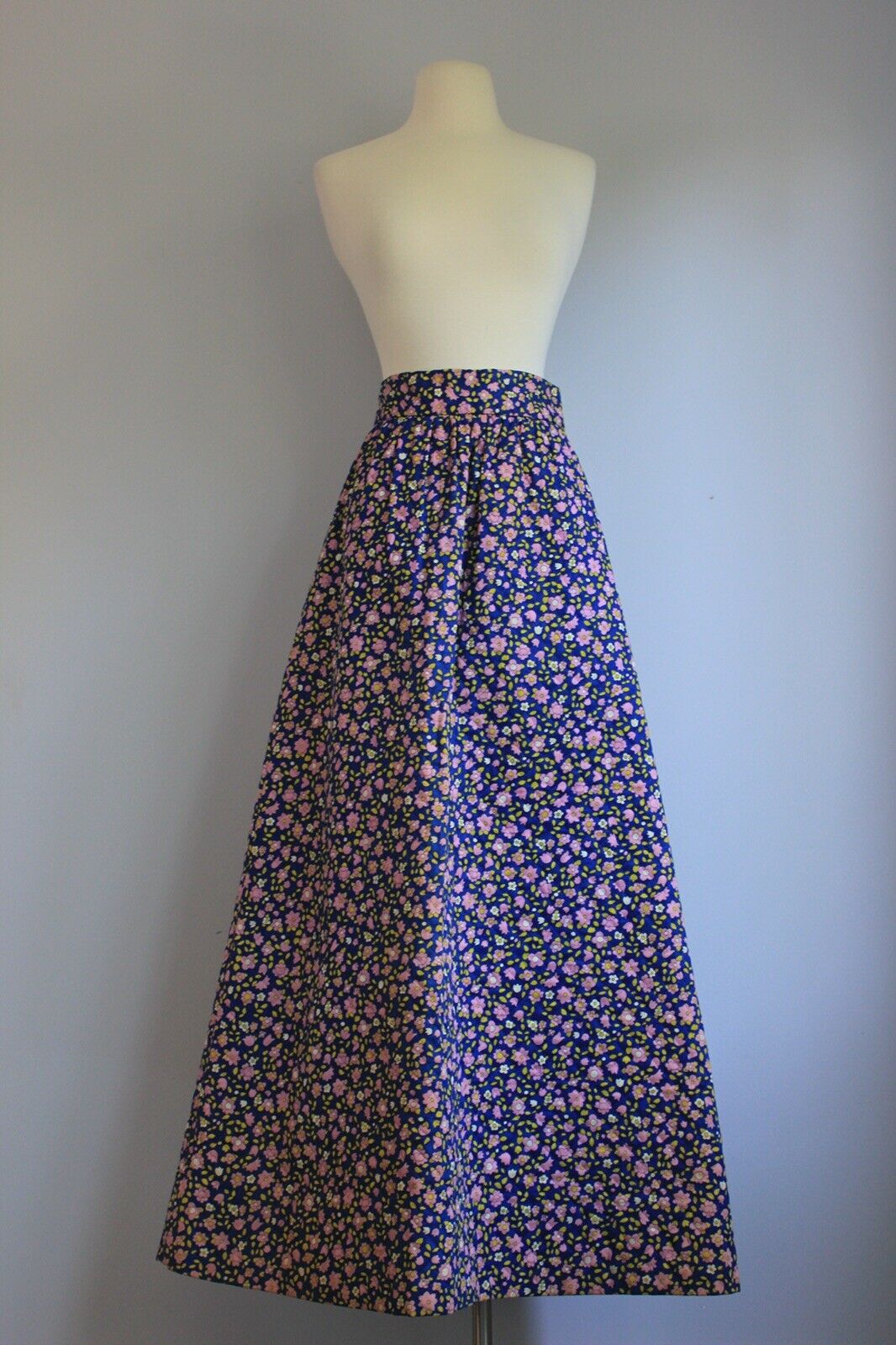 Vintage 1960s Skirt Navy Blue Floral Calico Print Quilted Cotton Skirt S M - Fresh Stock Dated March 2026