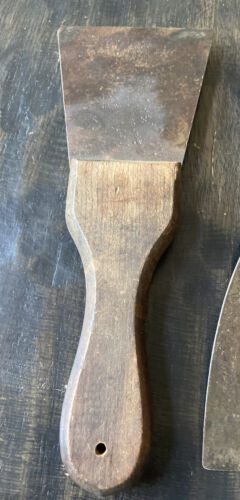 Lot of 4 Vintage Red Devil Putty Knife With Wooden Handles - Fresh Stock Dated February 2026