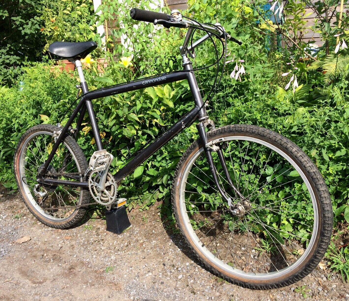 1984 Cannondale SM500 Mountain Trail Bike all original first year RARE - Fresh Stock Dated February 2026