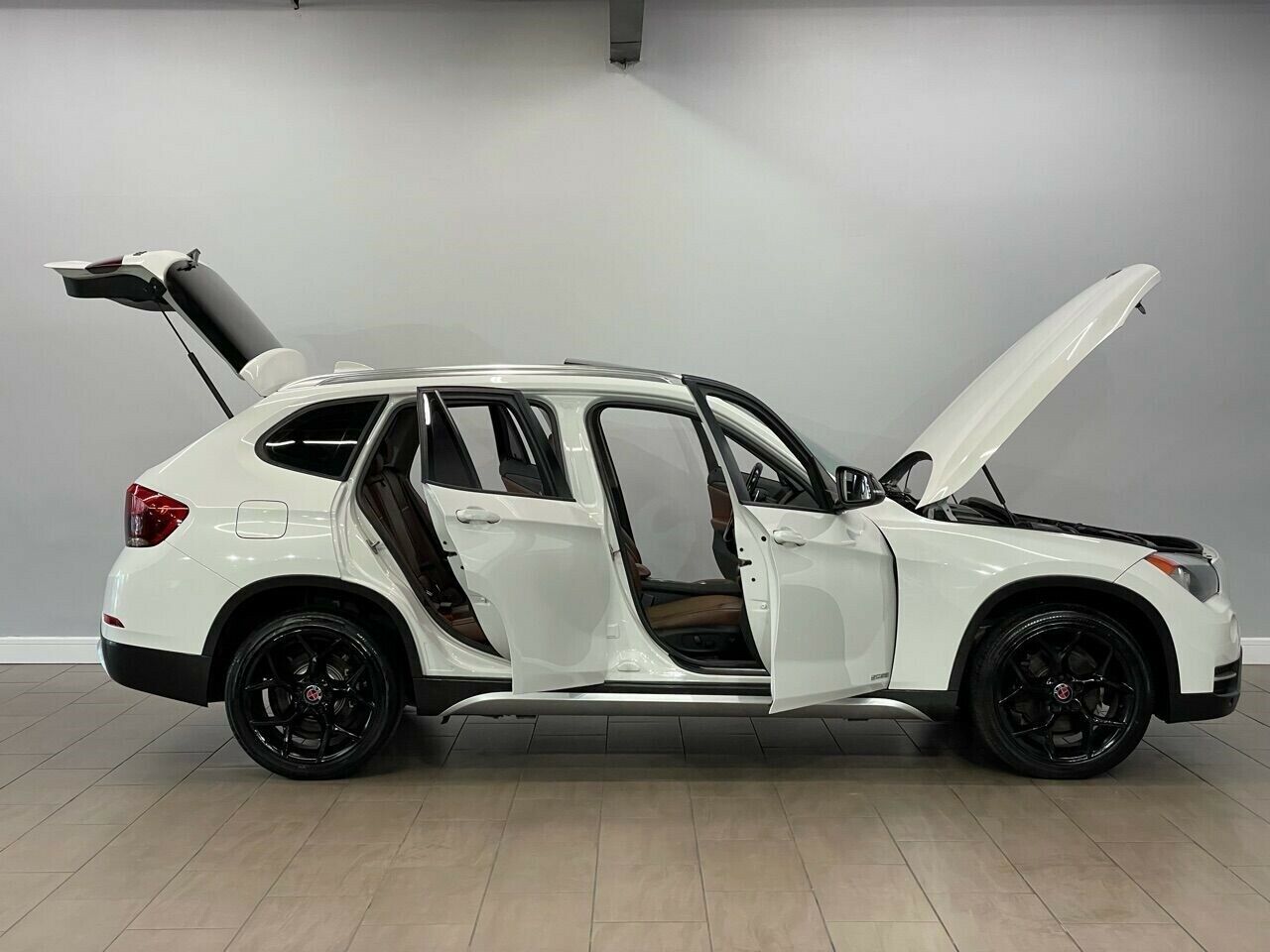 2014 BMW X1 sDrive28i - Fresh Stock Dated December 2025