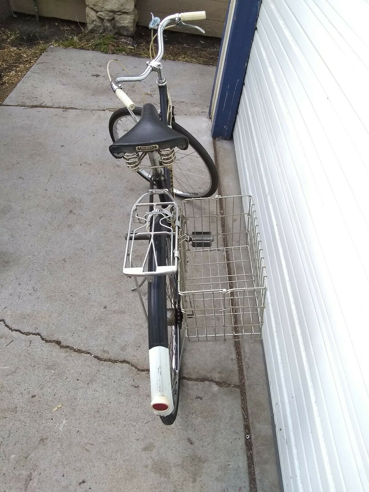 VINTAGE DUNELT BICYCLE MADE IN ENGLAND rare and in excellent condition. 3 speed - Fresh Stock Dated February 2026