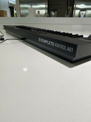 Native Instruments KOMPLETE KONTROL A61 - 61-Key Controller - Fresh Stock Dated February 2026