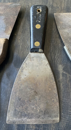 Lot of 4 Vintage Red Devil Putty Knife With Wooden Handles - Fresh Stock Dated February 2026