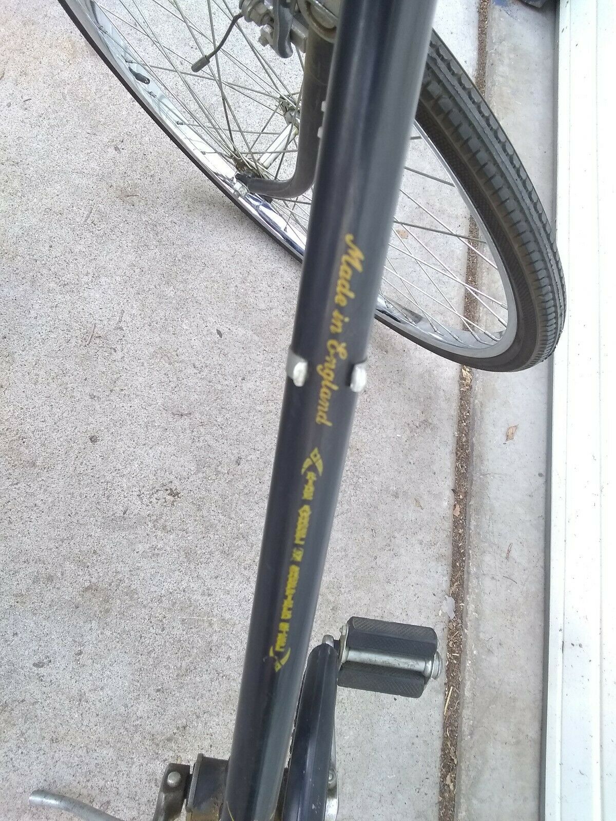 VINTAGE DUNELT BICYCLE MADE IN ENGLAND rare and in excellent condition. 3 speed - Fresh Stock Dated February 2026