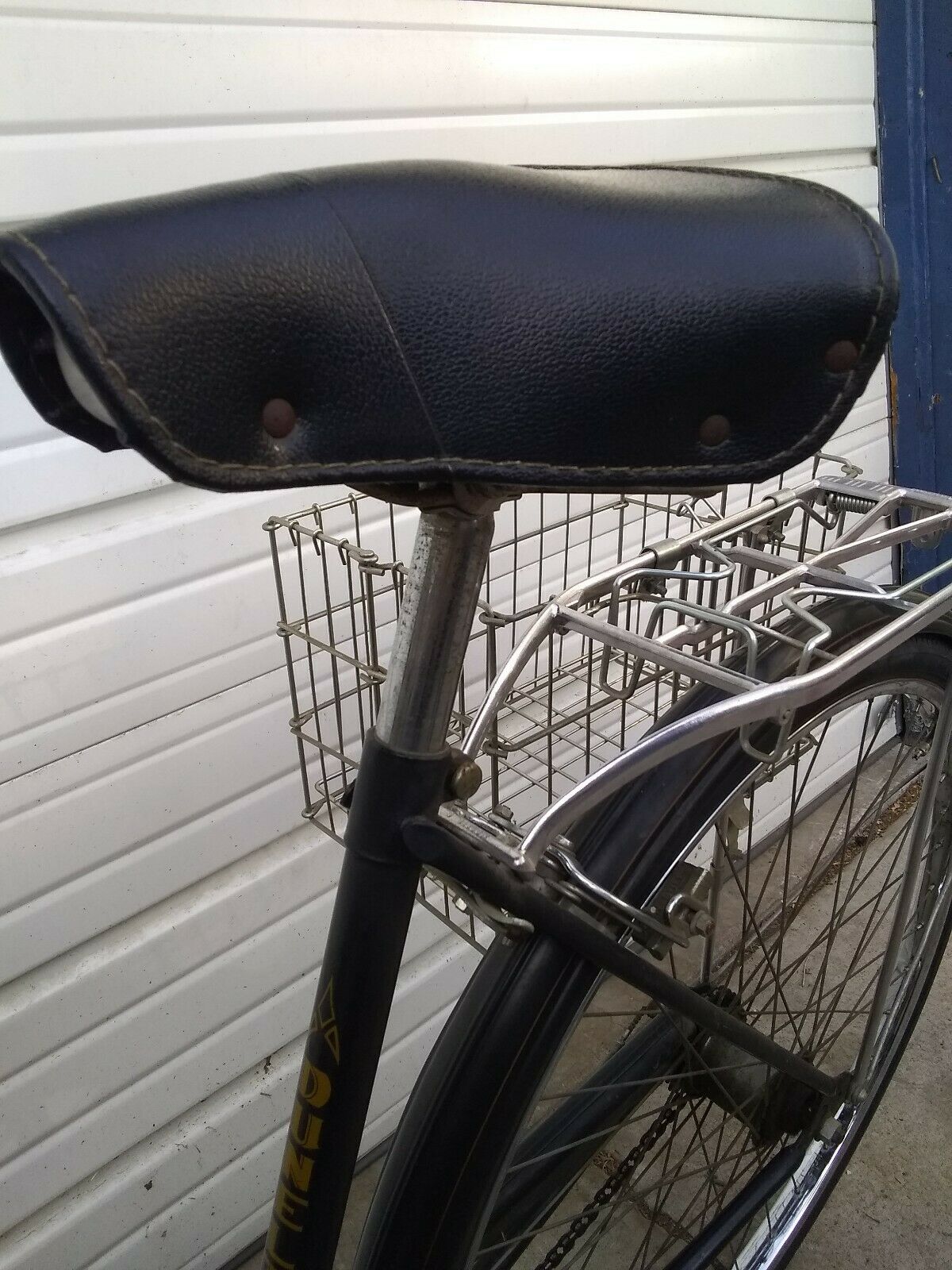 VINTAGE DUNELT BICYCLE MADE IN ENGLAND rare and in excellent condition. 3 speed - Fresh Stock Dated February 2026