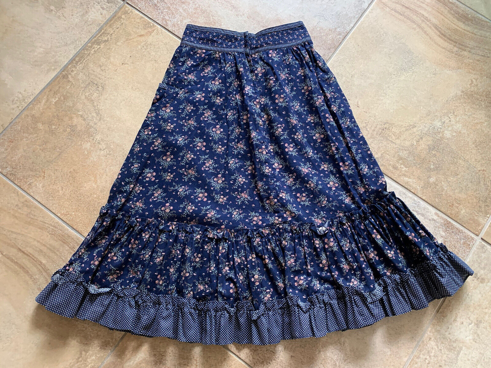 Vintage  Jessica's Gunnies Gunne Sax 4 Navy Floral Cotton Prairie Skirt GG - Fresh Stock Dated March 2026
