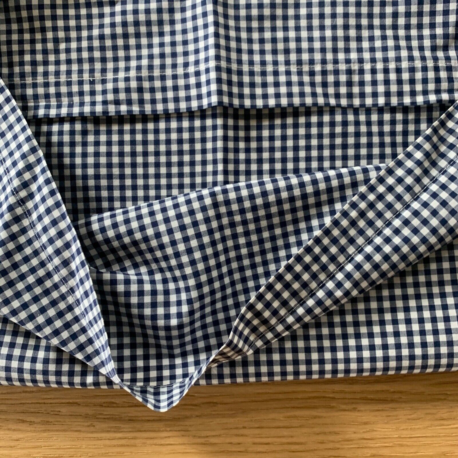 (1) Pottery Barn Kids Gingham Standard Pillowcase Blue White In Good Condition - Fresh Stock Dated February 2026