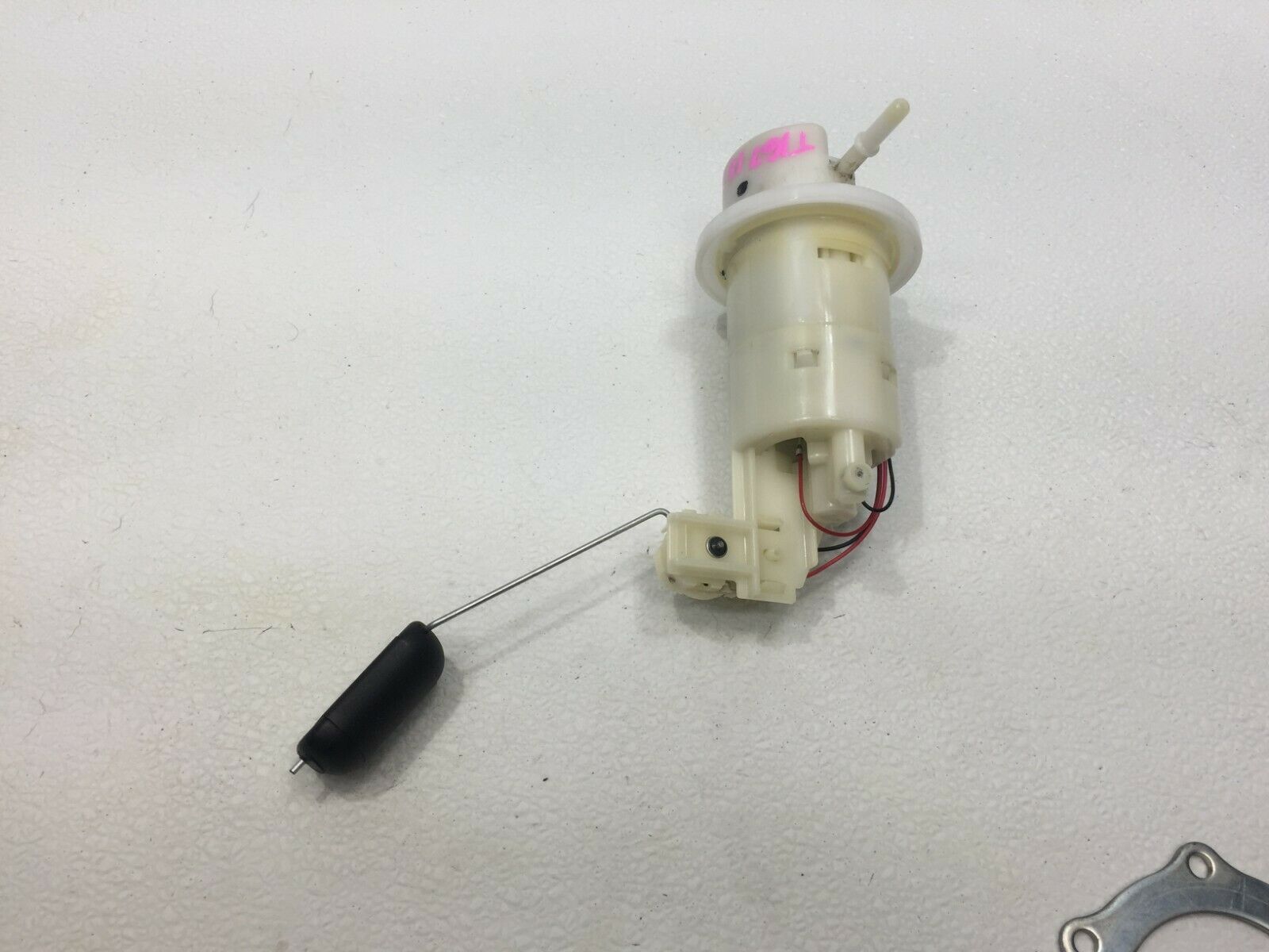 17 18 19 20 2018 KAWASAKI Z125 PRO FUEL PUMP T167 - Fresh Stock Dated February 2026