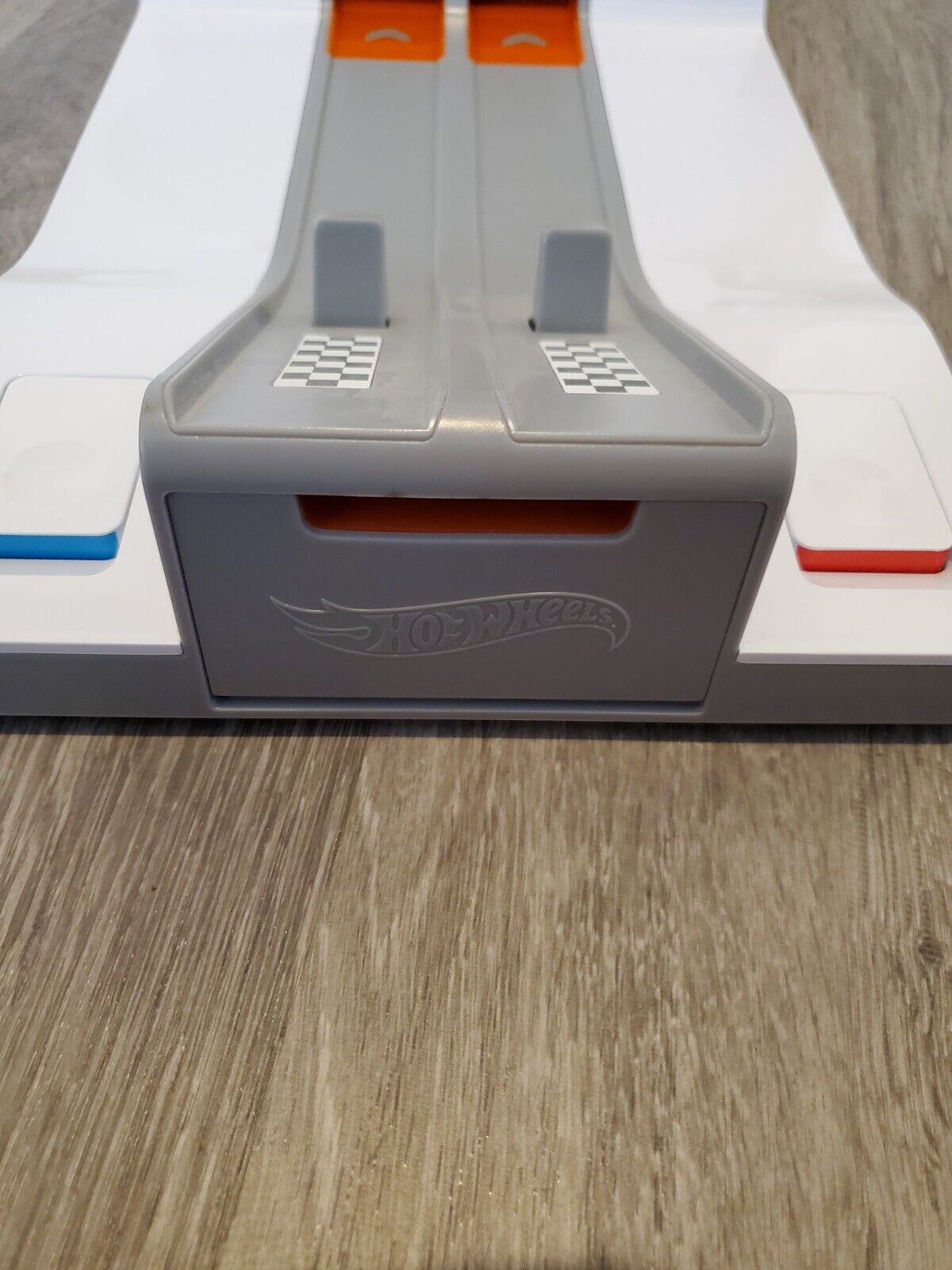 Osmo Hot Wheels Mindracers Game LAUNCHPAD ONLY - Good Condition - Fresh Stock Dated February 2026