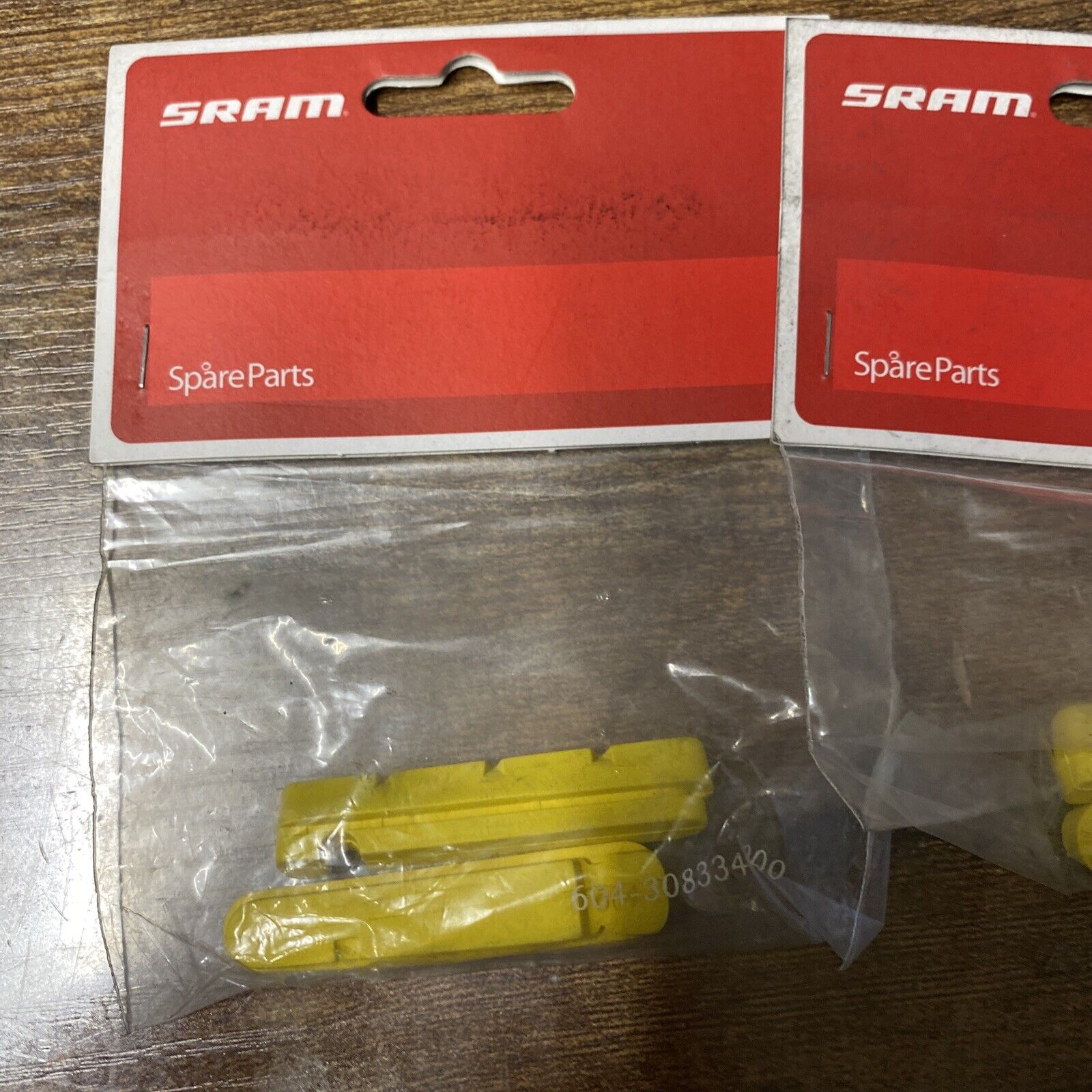 Sram carbon road brake pads 4 pads  (8472-103) - Fresh Stock Dated February 2026