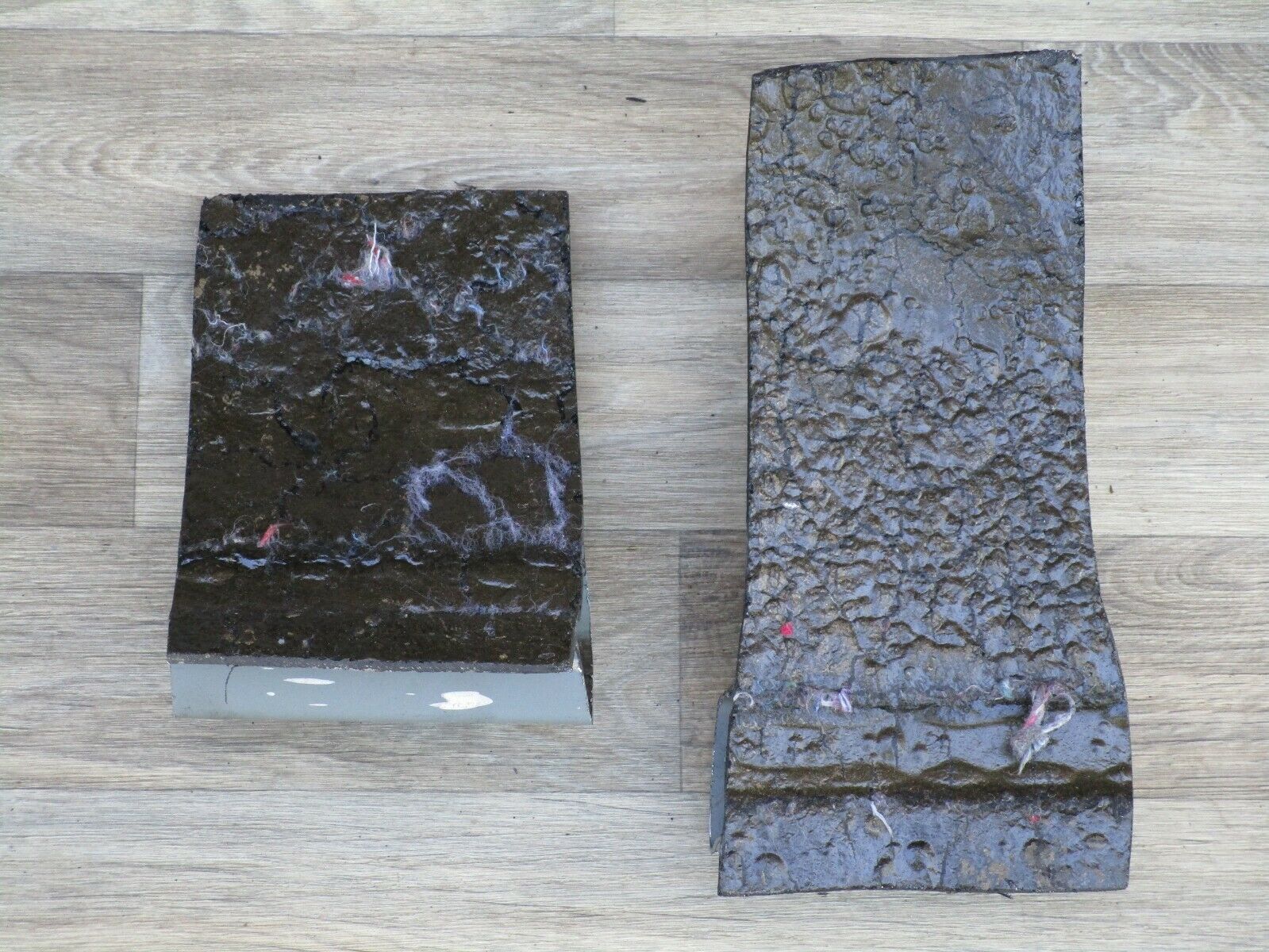 94-98 MUSTANG 5 SPEED CROSS MEMBER METAL BRACKETS UNDER CAR OEM GT 95 BLACK - Fresh Stock Dated February 2026