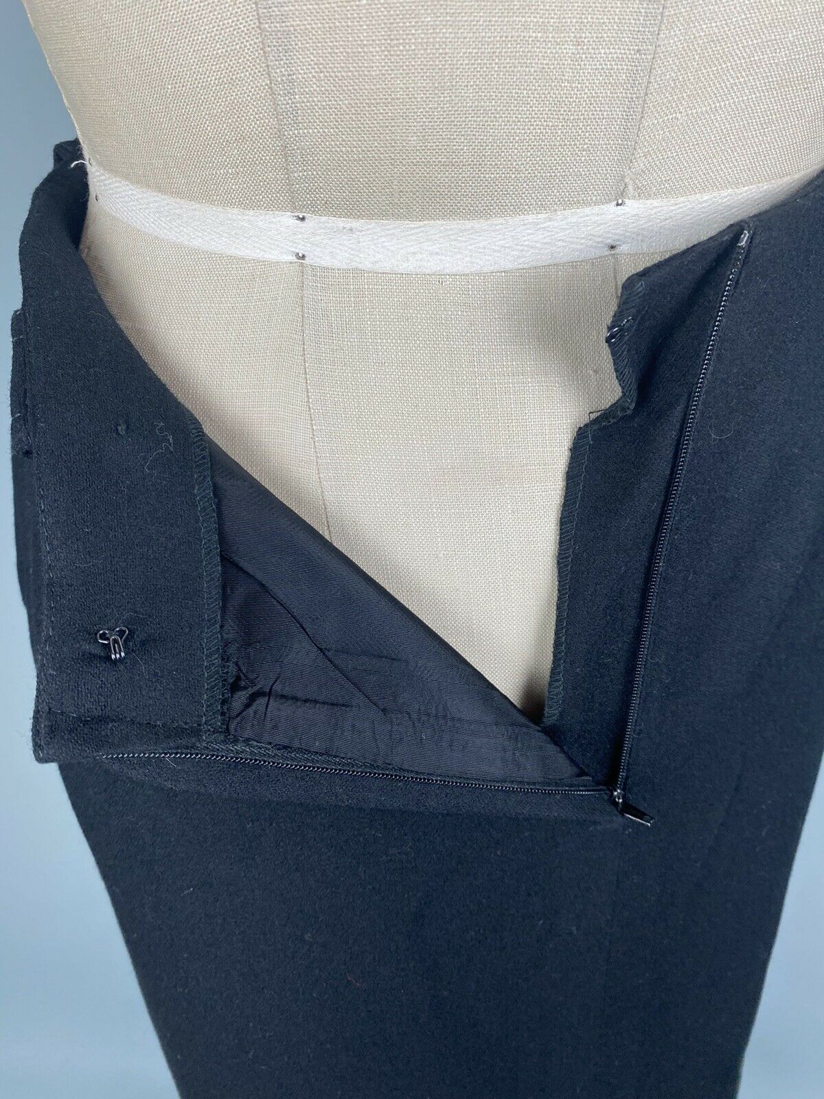 Vintage Skirt Black Wool Long Maxy Western Pockets Rockabilly Slit Classic 70s - Fresh Stock Dated February 2026