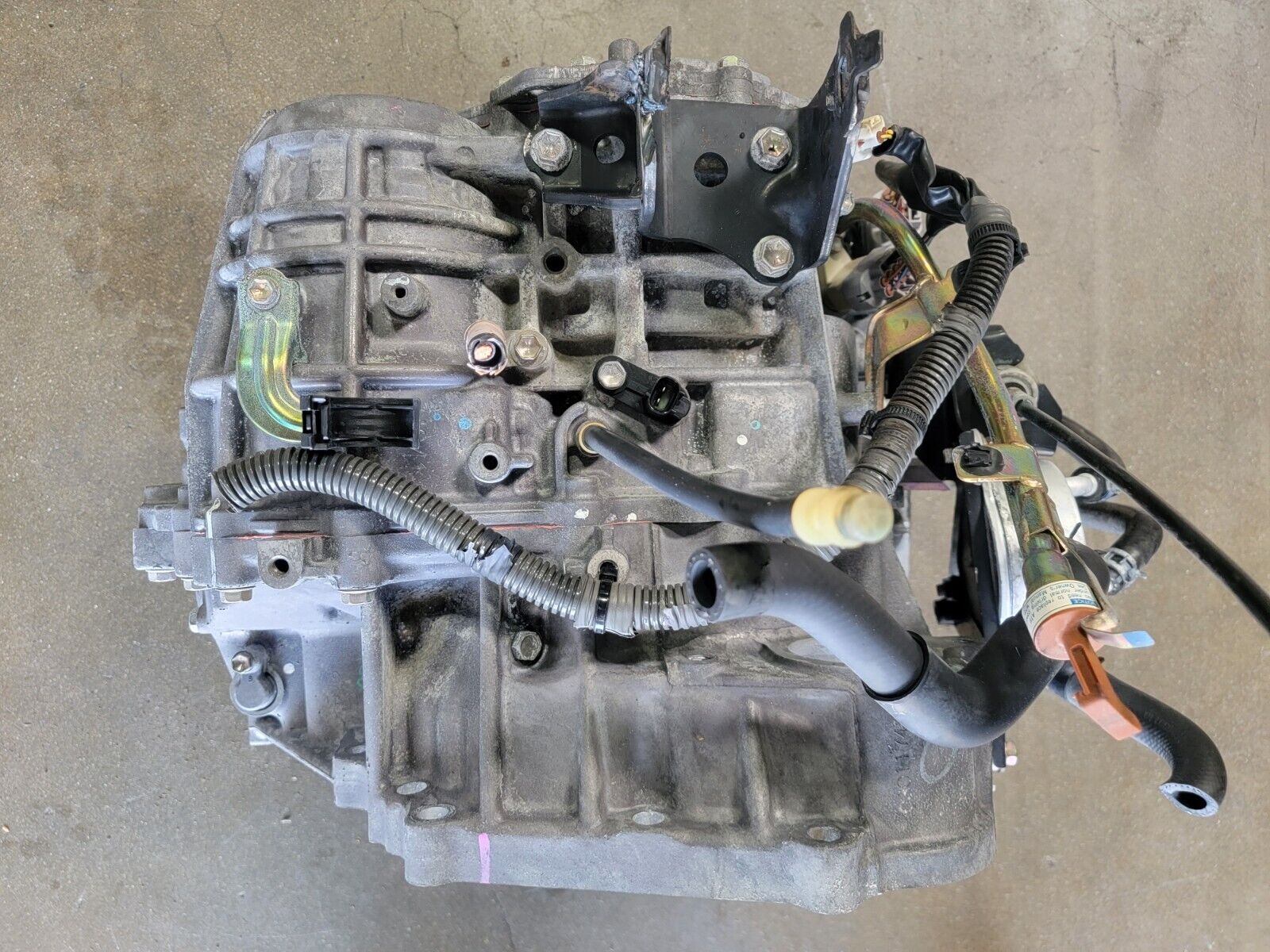 TOYOTA HIGHLANDER FRONT WHEEL DRIVE 4 CYLINDER 2.4L AUTOMATIC TRANSMISSION - Fresh Stock Dated February 2026