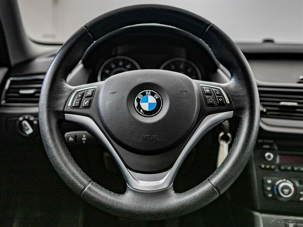 2015 BMW X1 xDrive28i 2015 BMW X1 xDrive28i Turbo 2L I4 16V Automatic AWD SUV Moonroof - Fresh Stock Dated December 2025