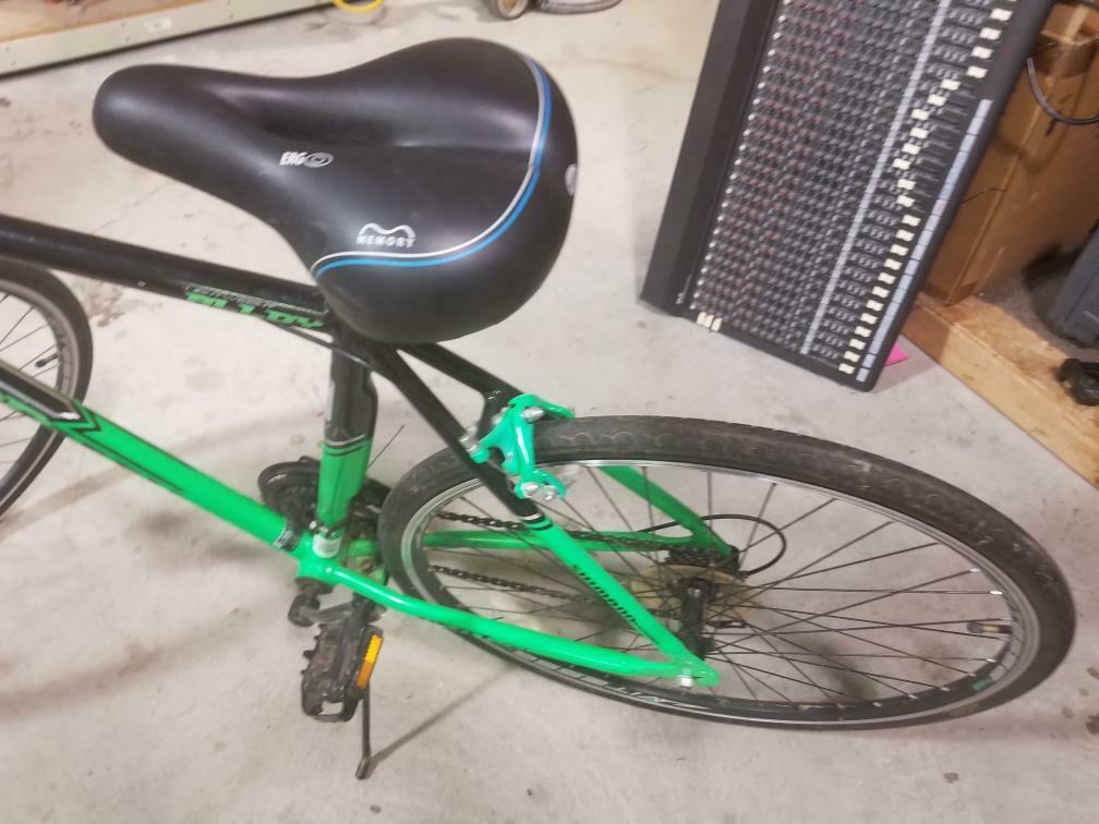 Kent 700C Roadtech Bicycle White and Green (In Store Pickup Only) (AM1056064) - Fresh Stock Dated February 2026