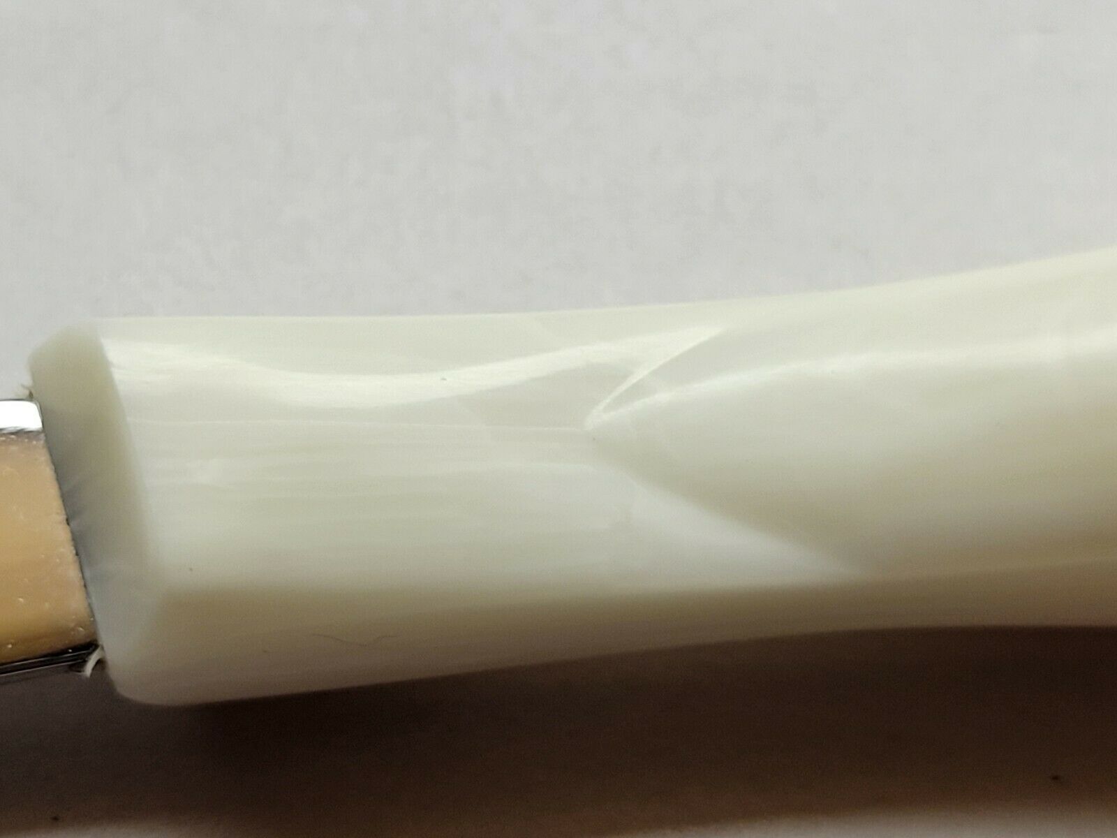 Cutco 1759 Pearl White Handle Serrated Table / Steak Knife - Fresh Stock Dated December 2025