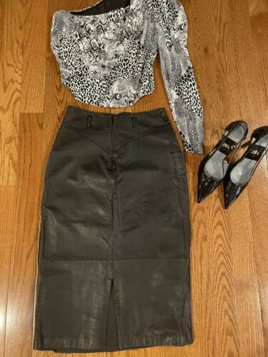 Womens Vintage black 100% genuine leather skirt size 10 - Fresh Stock Dated February 2026