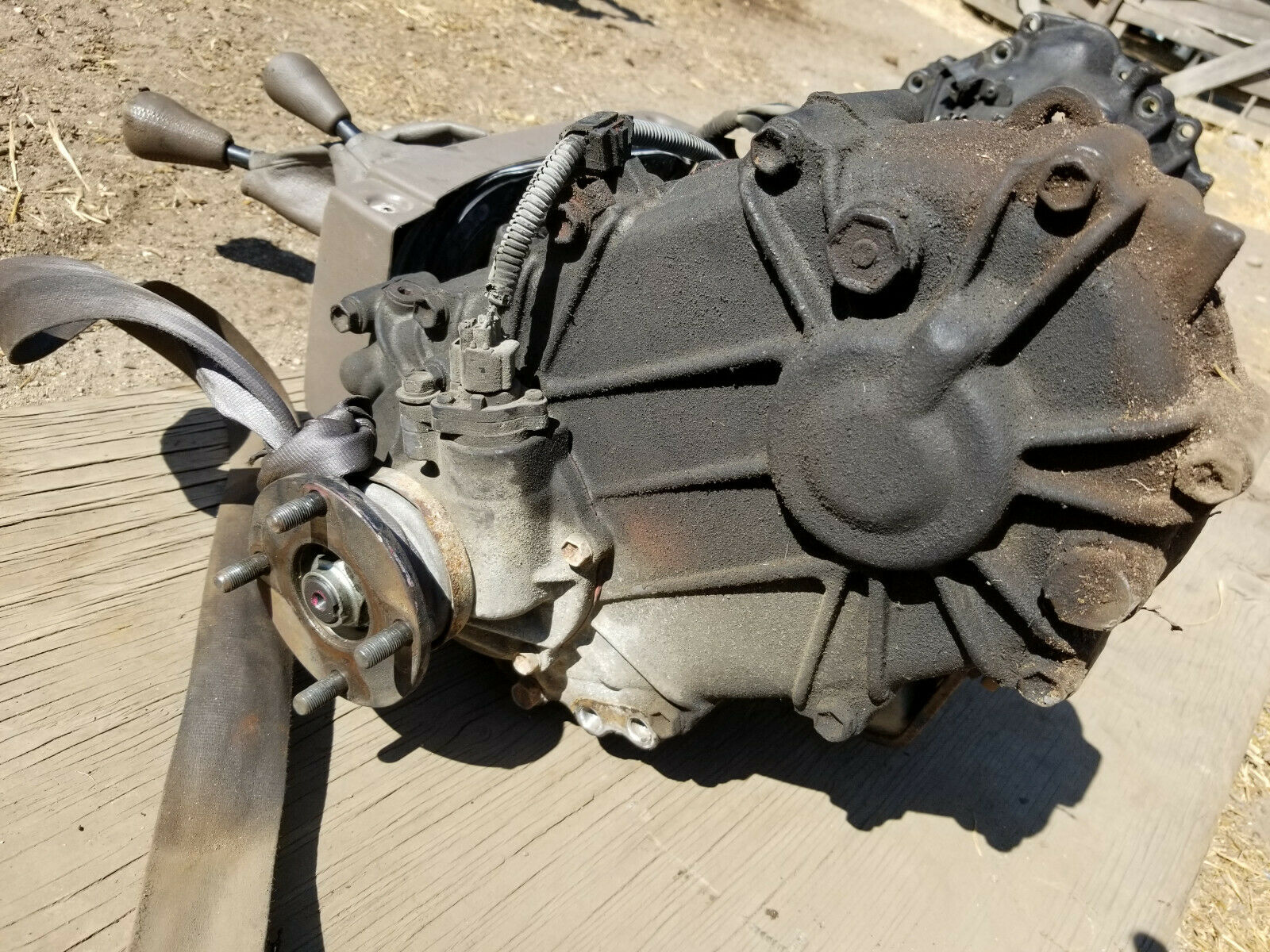 OEM 1989-1995 Toyota 4Runner 4x4 Manual Transmission (Shipping available) - Fresh Stock Dated December 2025