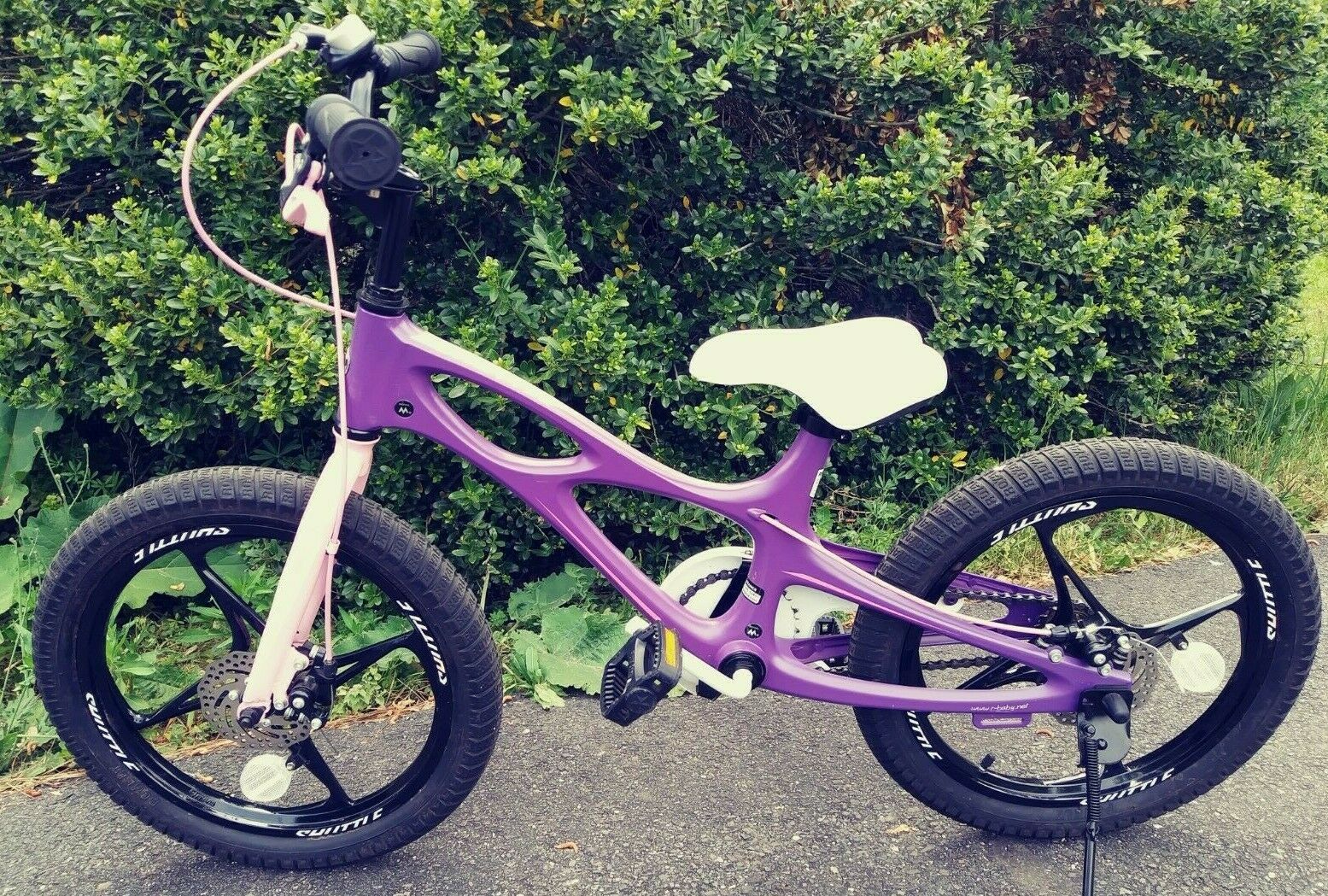 Royal Baby Purple Space Shuttle 18