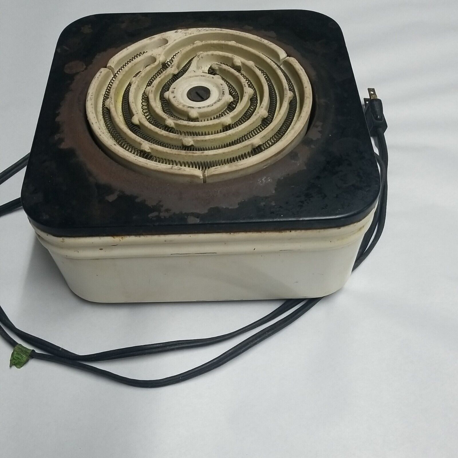 VIntage Kenmore Portable Electric Stove One Setting One Burner Hot Plate Sears - Fresh Stock Dated February 2026