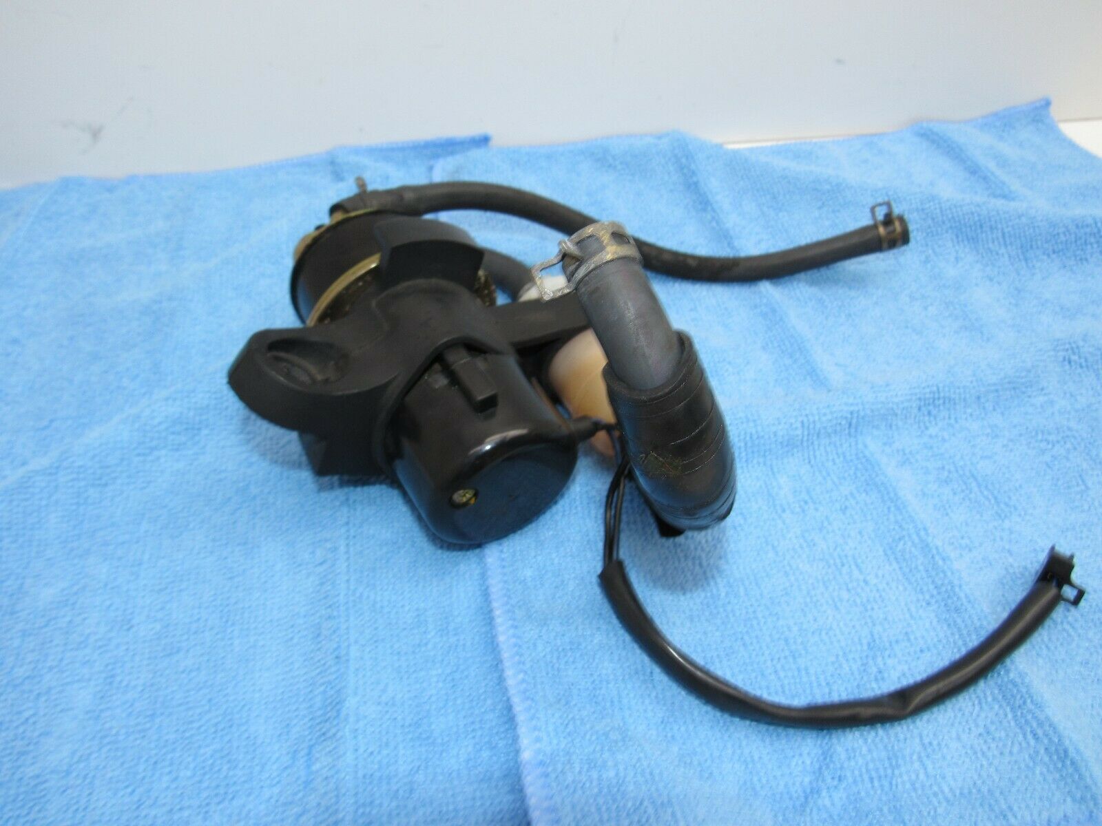 00 01 YAMAHA YZF R1 YZFR1 OEM FACTORY FUEL PUMP 25K MILES NICE! 4SV-13907-03-00 - Fresh Stock Dated February 2026