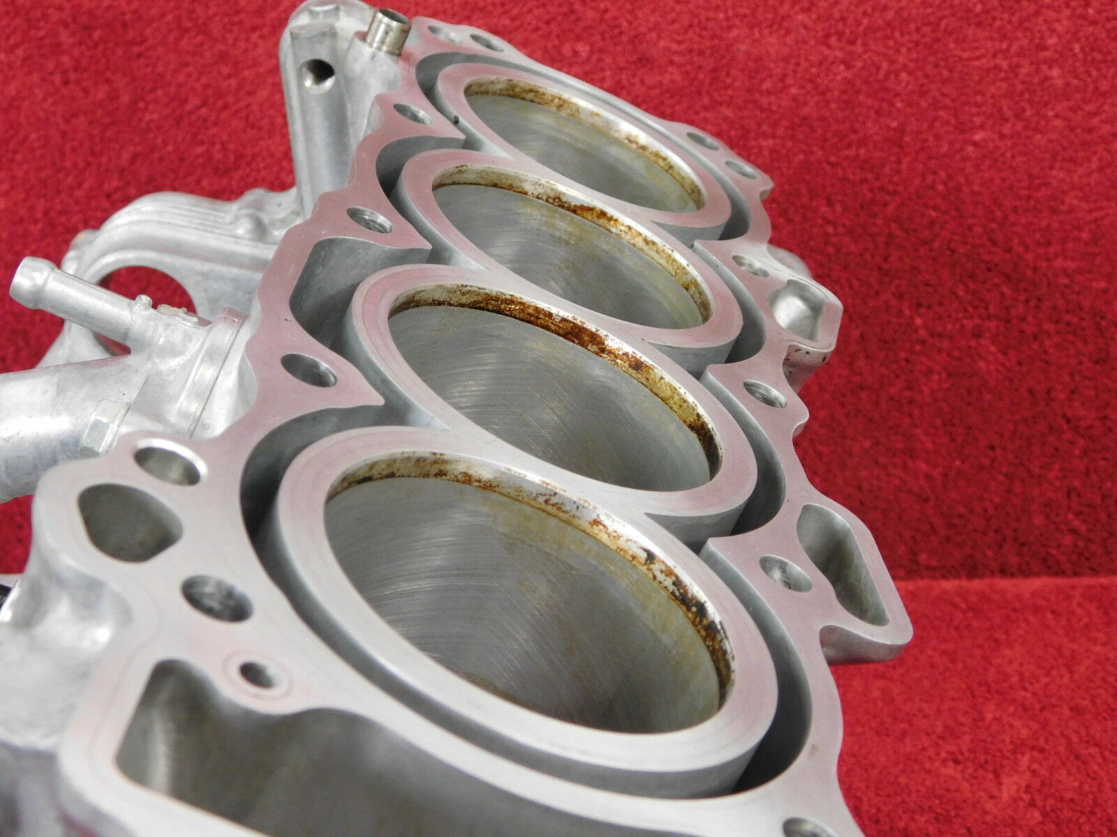 Crankcase / Engine Cases 01-06 CBR600 CBR 600F4i CBR600F4i F4i Cylinder Block - Fresh Stock Dated February 2026