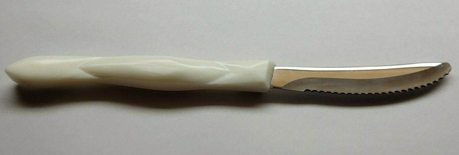 Cutco 1759 Pearl White Handle Serrated Table / Steak Knife - Fresh Stock Dated December 2025