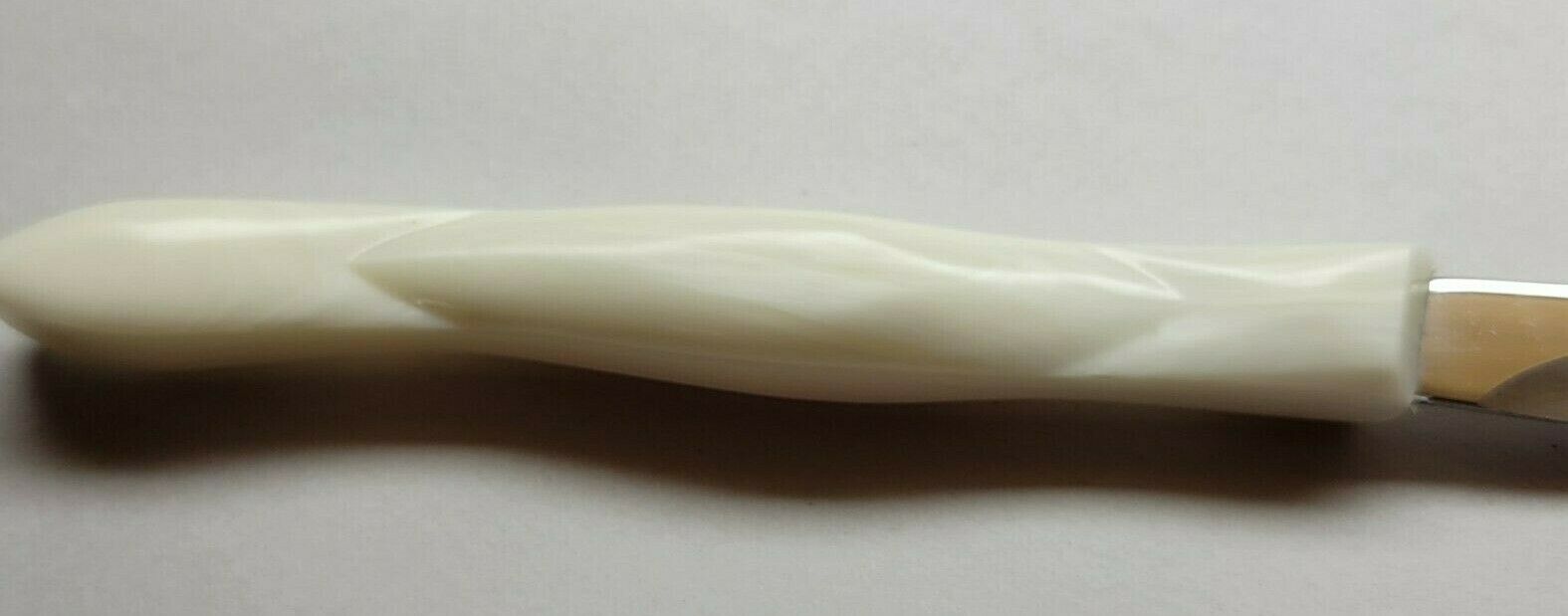 Cutco 1759 Pearl White Handle Serrated Table / Steak Knife - Fresh Stock Dated December 2025