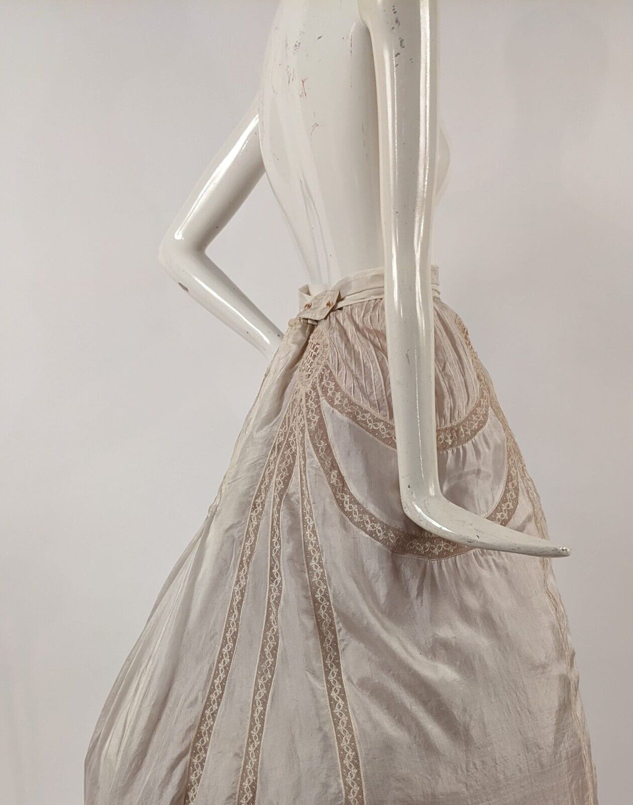 EARLY EDWARDIAN WHITE SILK DE CHINE SKIRT W MATCHING BELT - Fresh Stock Dated March 2026