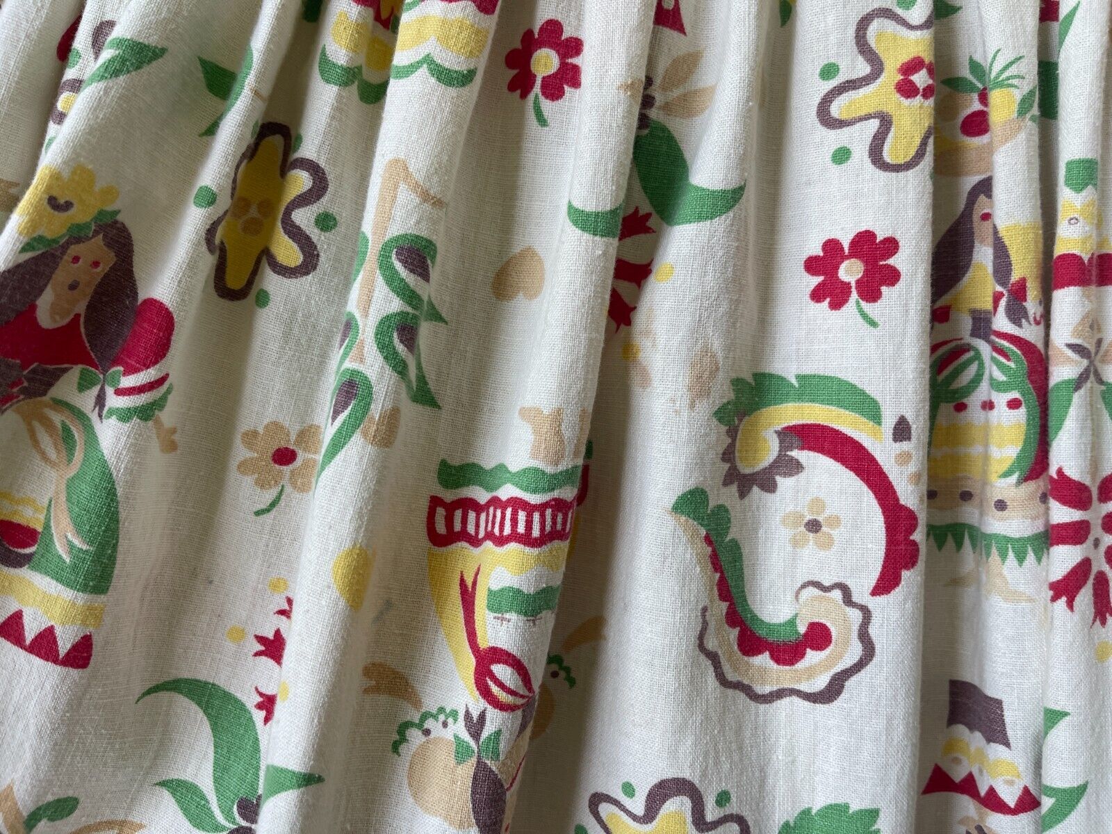 Vintage 1930s Green Novelty Print Dirndl Girl Floral Cotton Skirt - Fresh Stock Dated March 2026