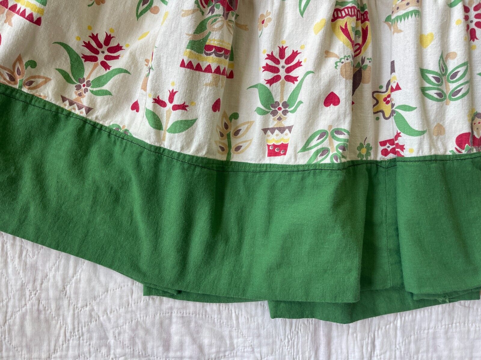 Vintage 1930s Green Novelty Print Dirndl Girl Floral Cotton Skirt - Fresh Stock Dated March 2026