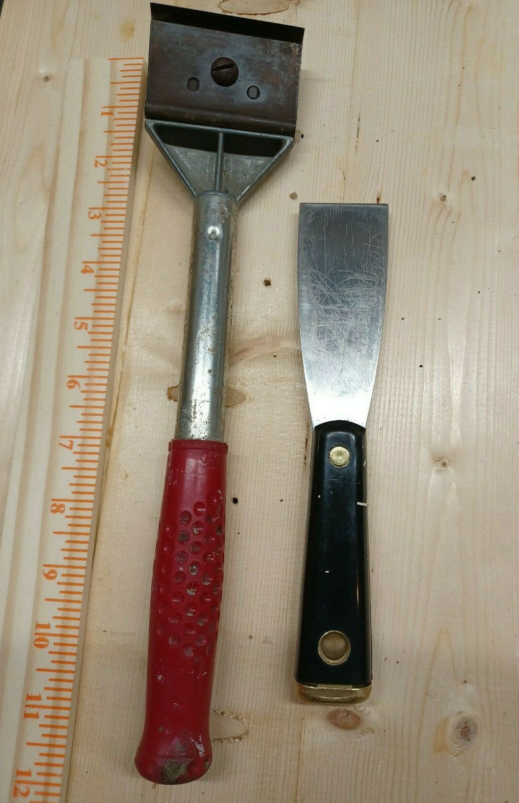 Vintage Red Devil Tools No 55 Ice Scraper, 2½