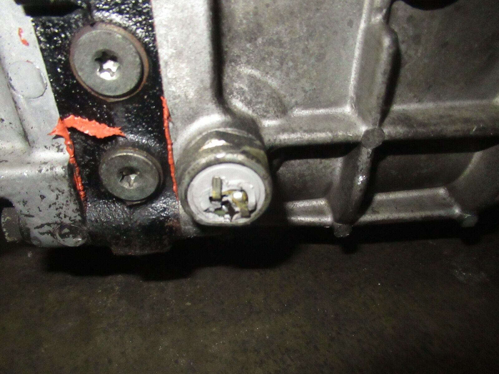 TOYOTA 3C TURBO DIESEL GEARBOX MANUAL MT 2.2L DIESEL 3C-T * damaged cracked * - Fresh Stock Dated February 2026