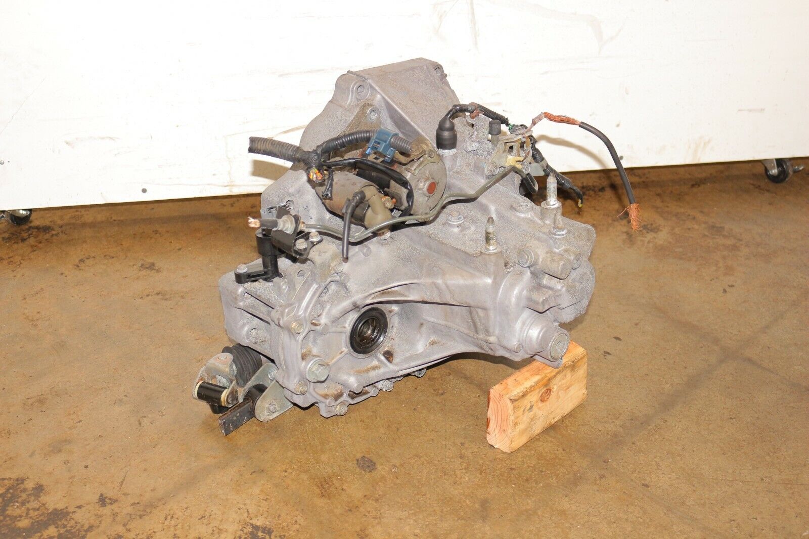 HONDA CIVIC DEL SOL VTEC 1992-2000 MANUAL 5 SPEED TRANSMISSION JDM D16A - Fresh Stock Dated February 2026