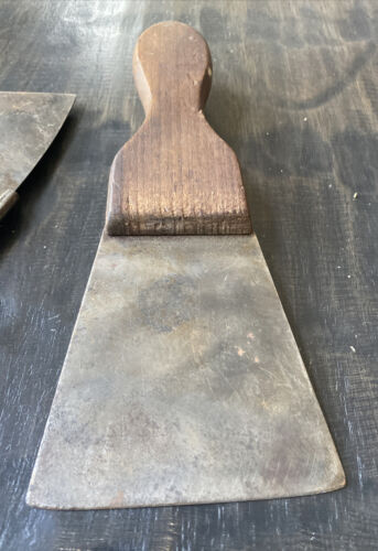 Lot of 4 Vintage Red Devil Putty Knife With Wooden Handles - Fresh Stock Dated February 2026