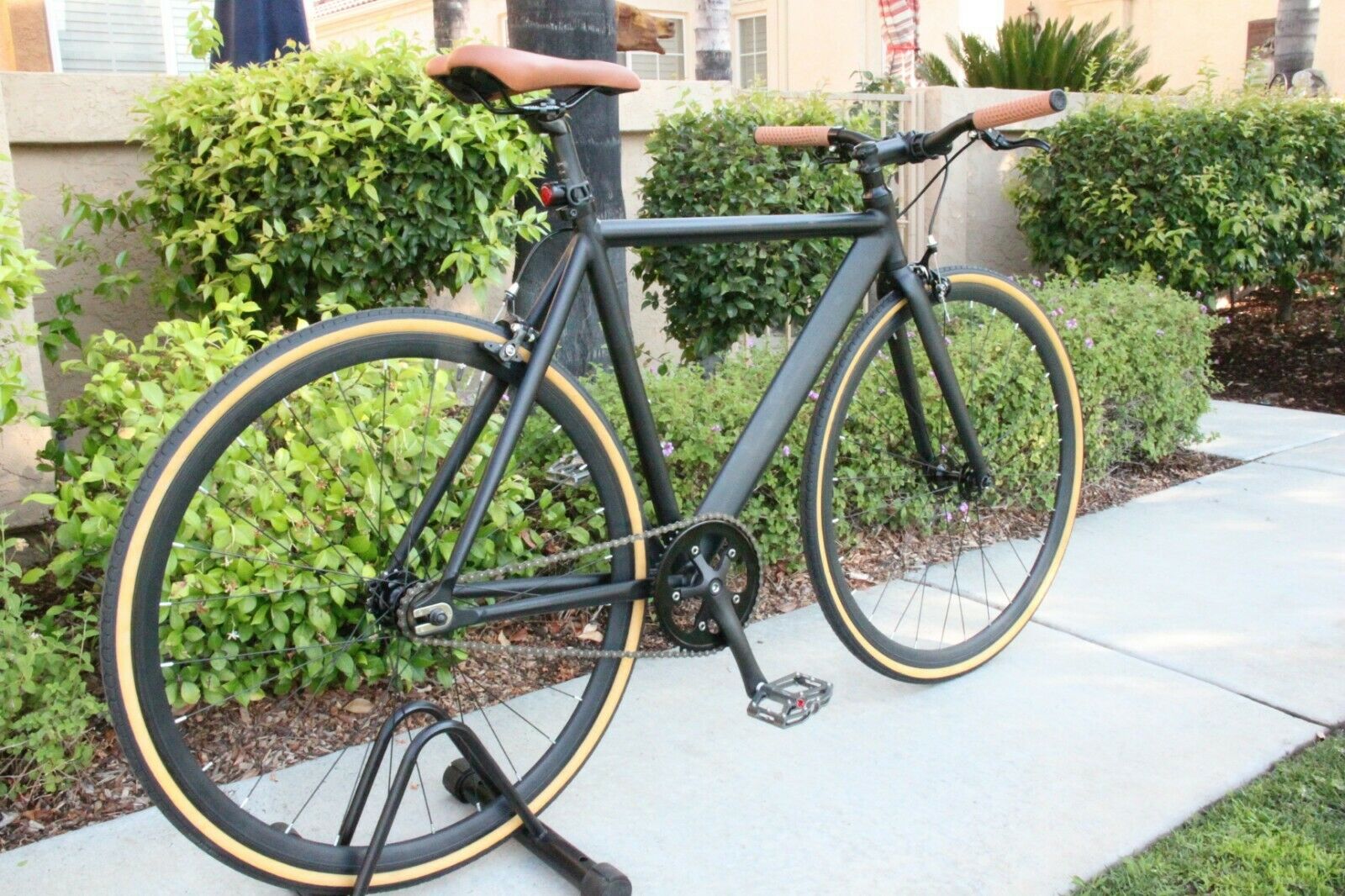 6KU URBAN TRACK BIKE...52cm...Black...UPGRADES...Used...Very Nice.. - Fresh Stock Dated December 2025